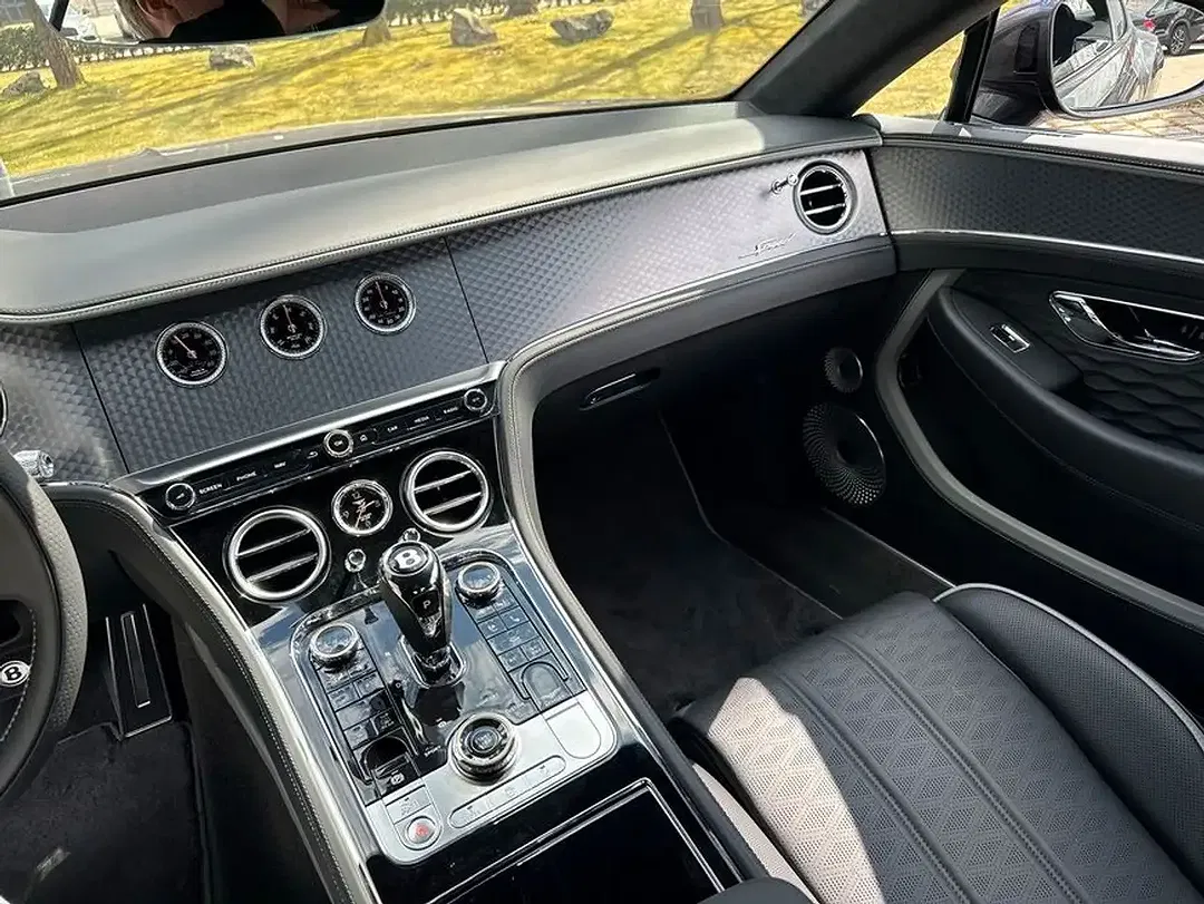 Bentley Continental GT - Thumbnail 27