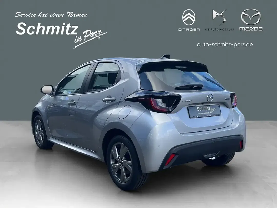Mazda 2 - Thumbnail 3