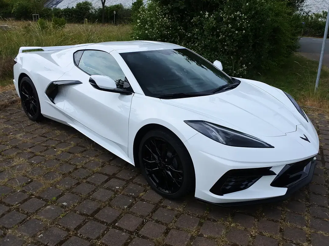 Corvette C8 - Thumbnail 14