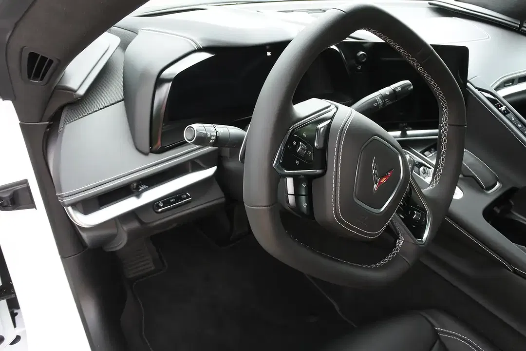 Corvette C8 - Thumbnail 5