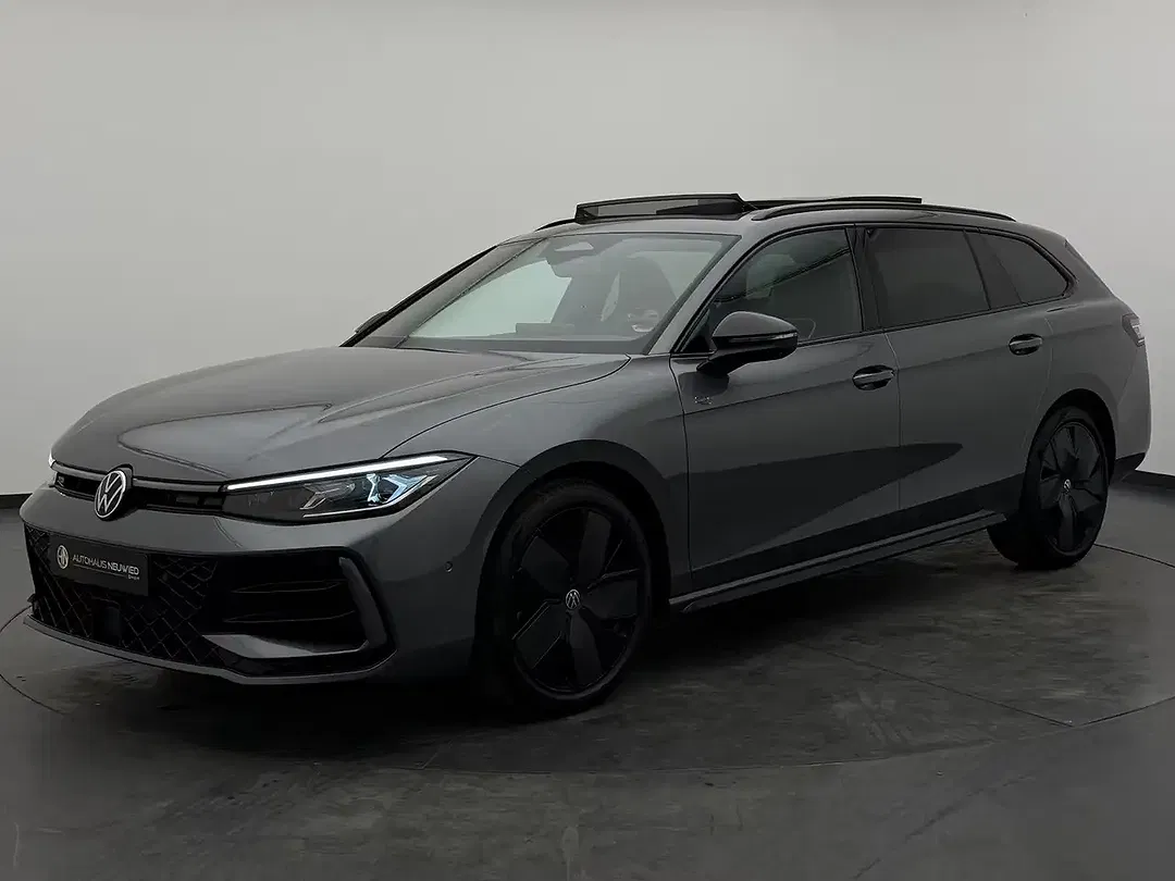 Volkswagen Passat Variant - Thumbnail 1
