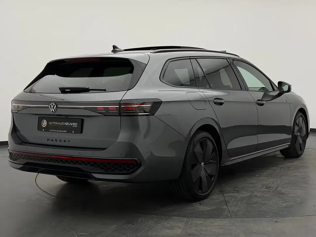 Volkswagen Passat Variant - Thumbnail 10