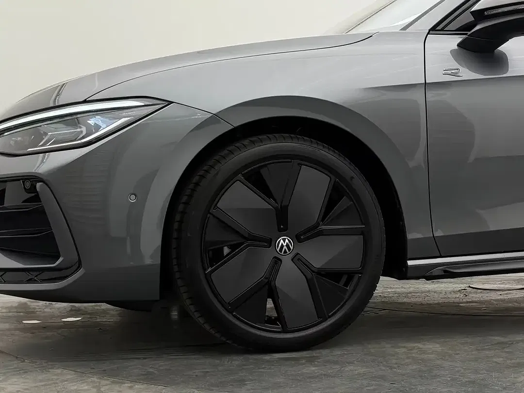 Volkswagen Passat Variant - Thumbnail 15
