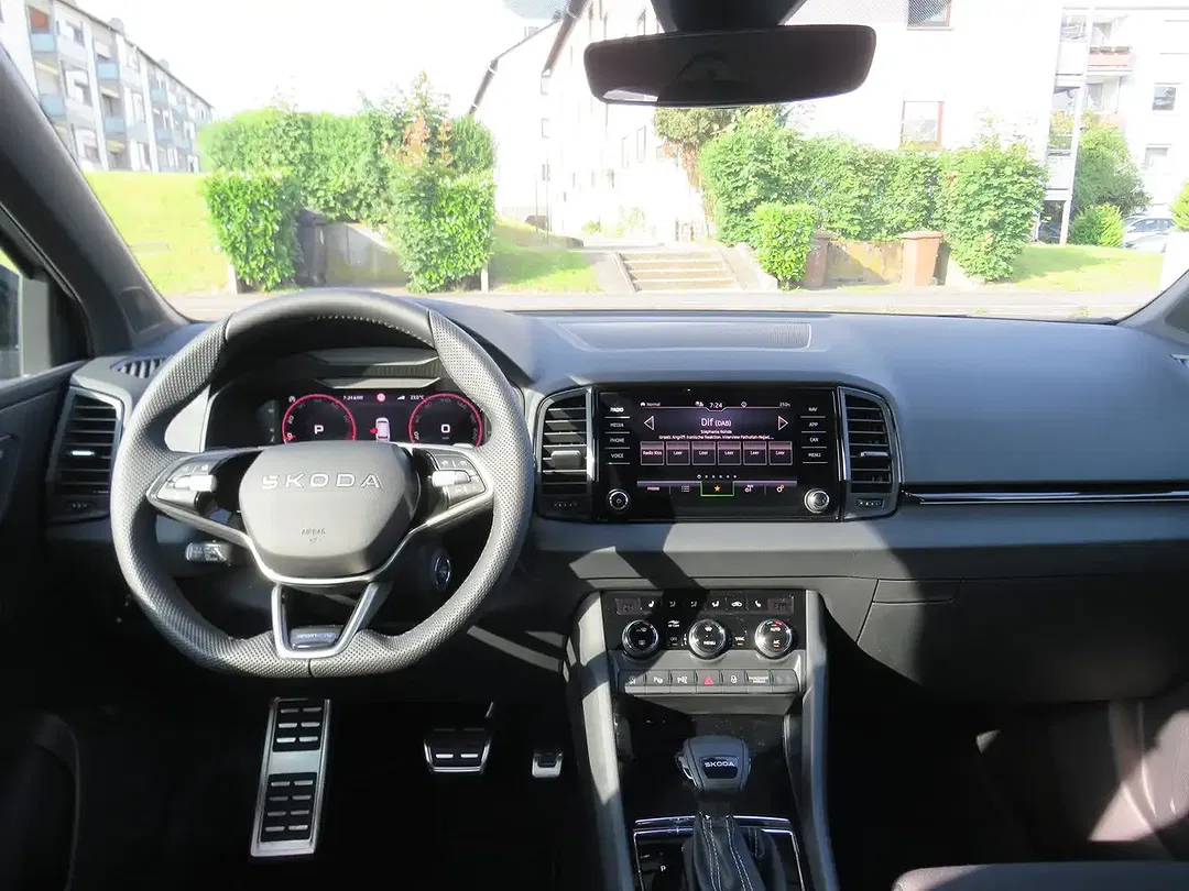 Skoda Karoq - Thumbnail 11