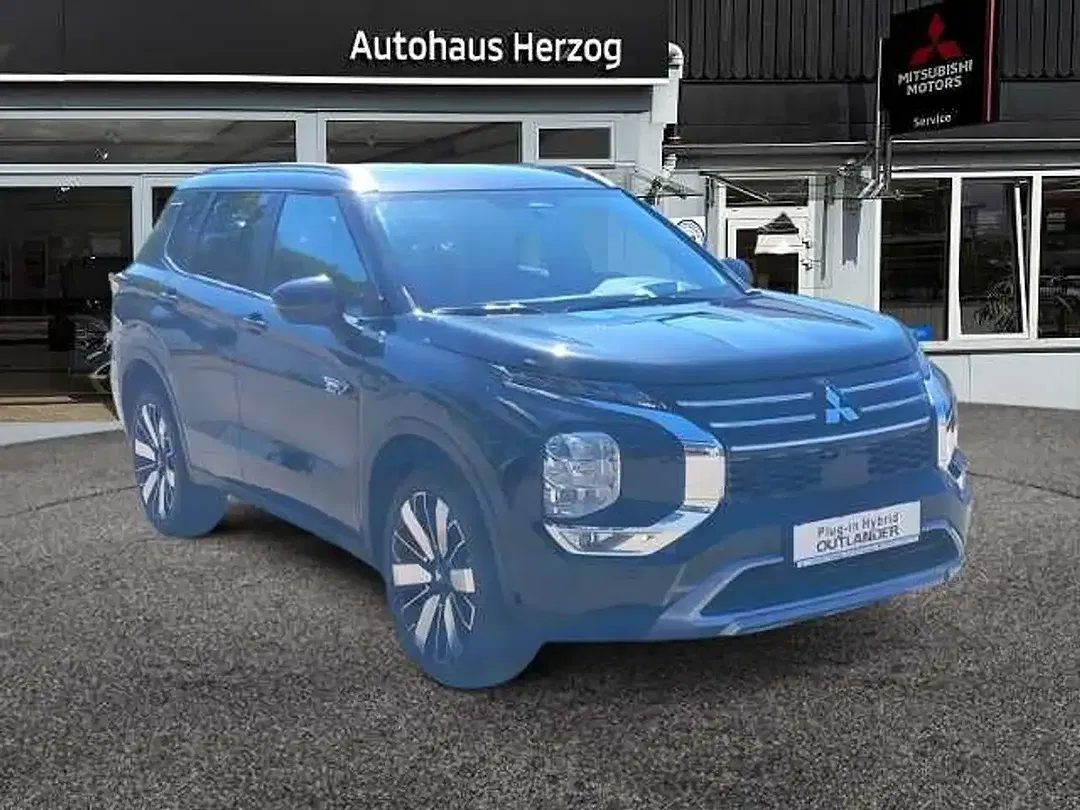 Mitsubishi Outlander - Thumbnail 7