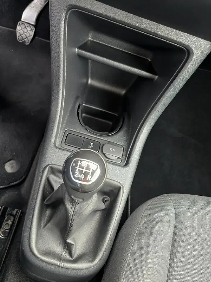 Volkswagen up! - Thumbnail 15