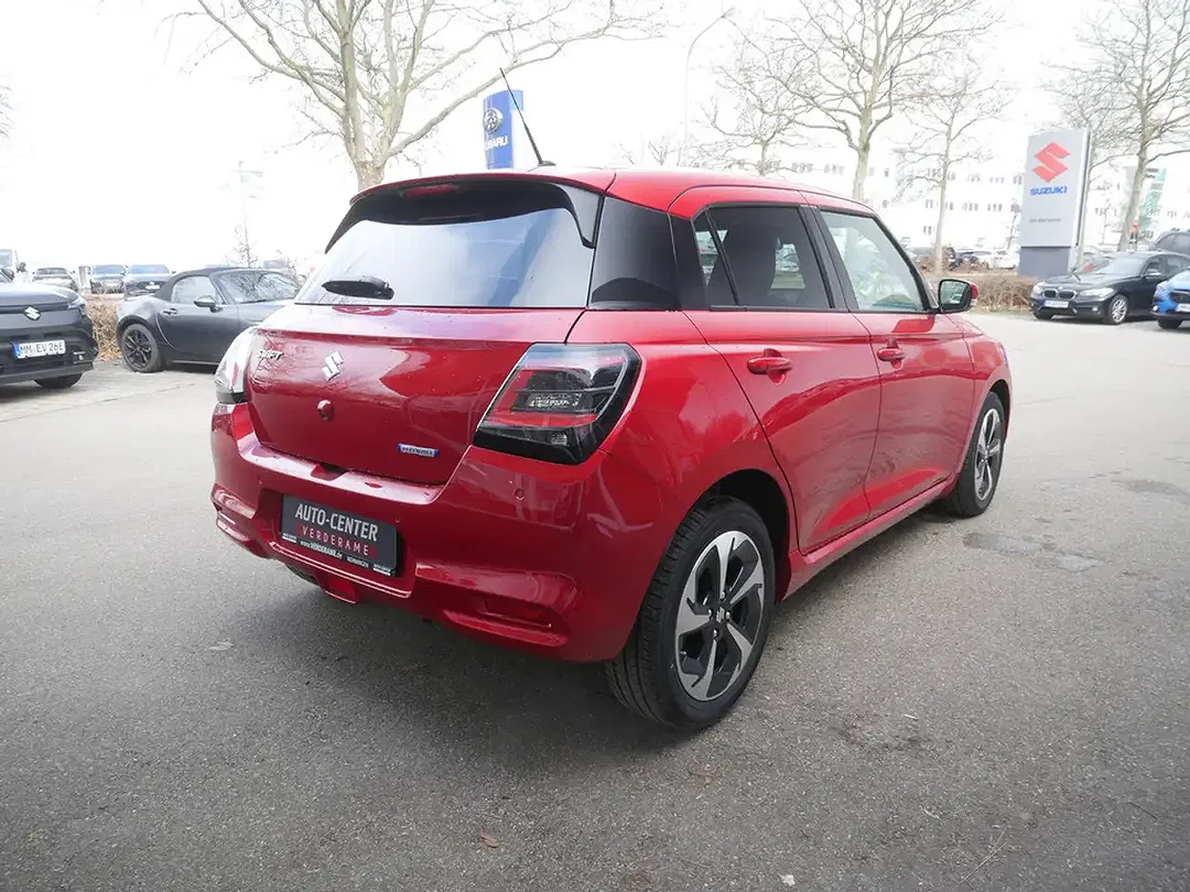 Suzuki Swift - Thumbnail 3