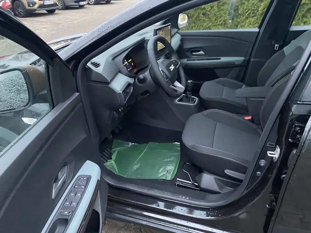 Dacia Sandero - Thumbnail 10