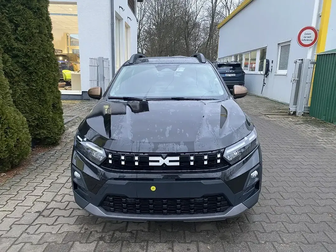 Dacia Sandero - Thumbnail 2