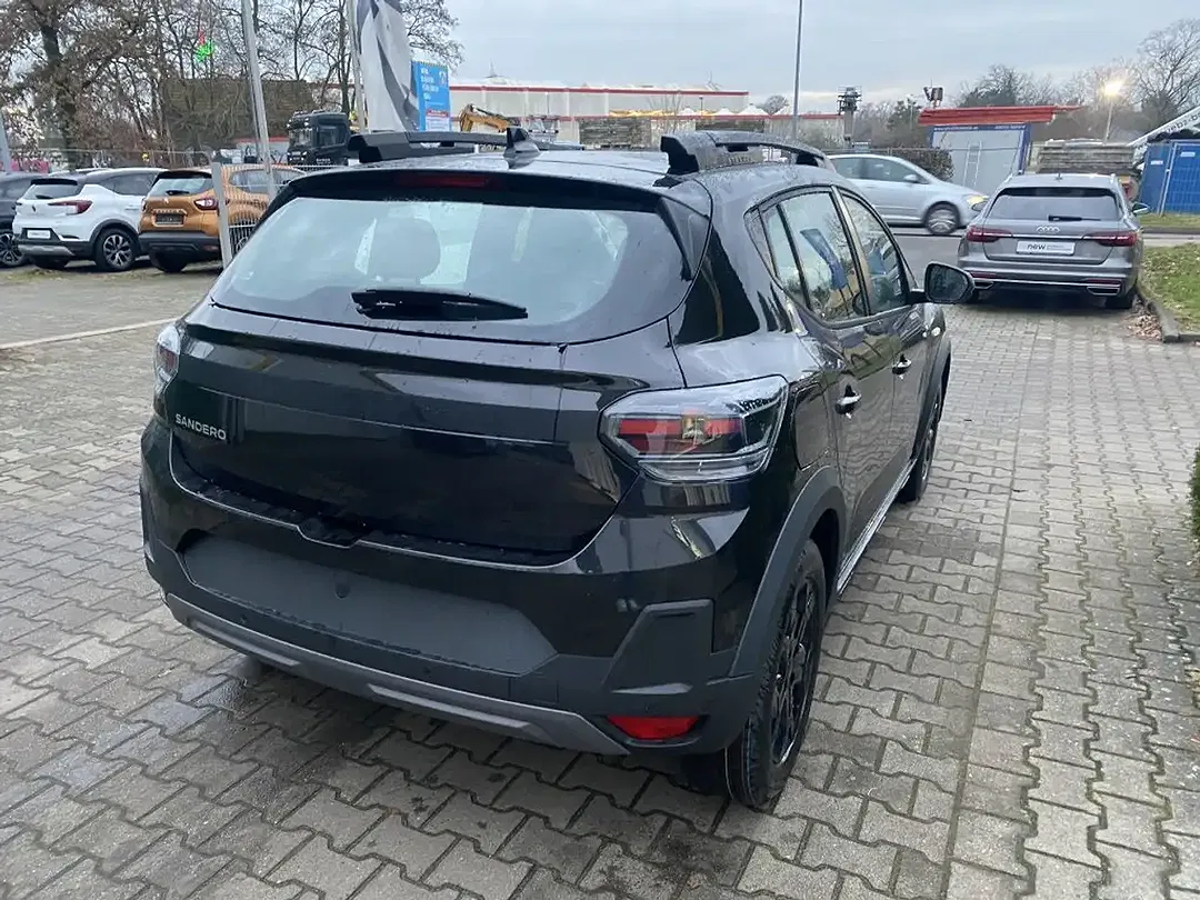 Dacia Sandero - Thumbnail 4