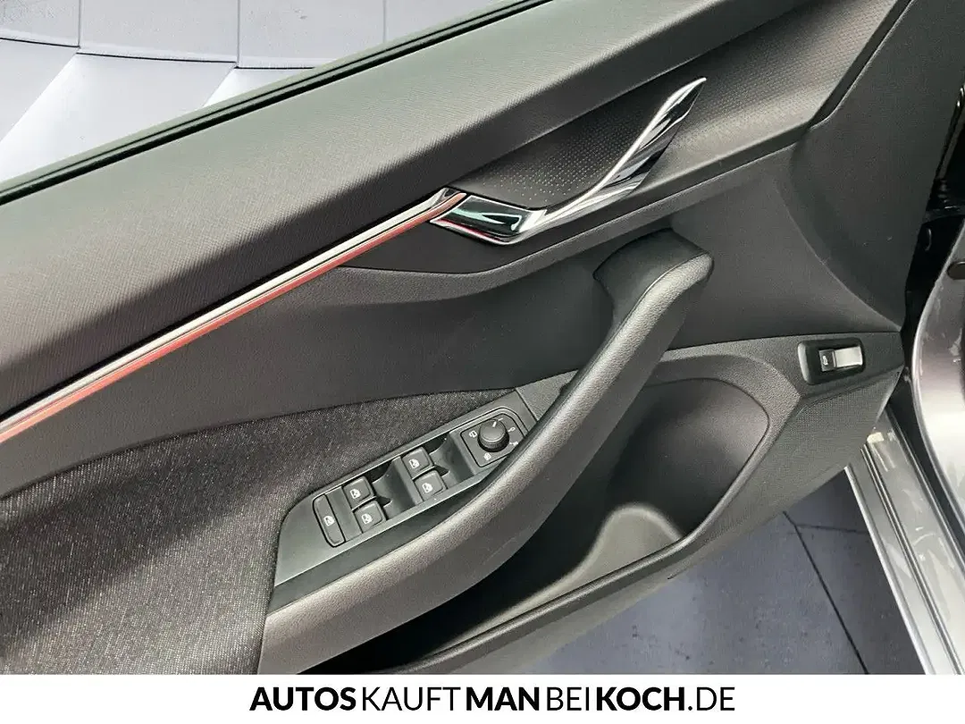 Skoda Scala - Thumbnail 12