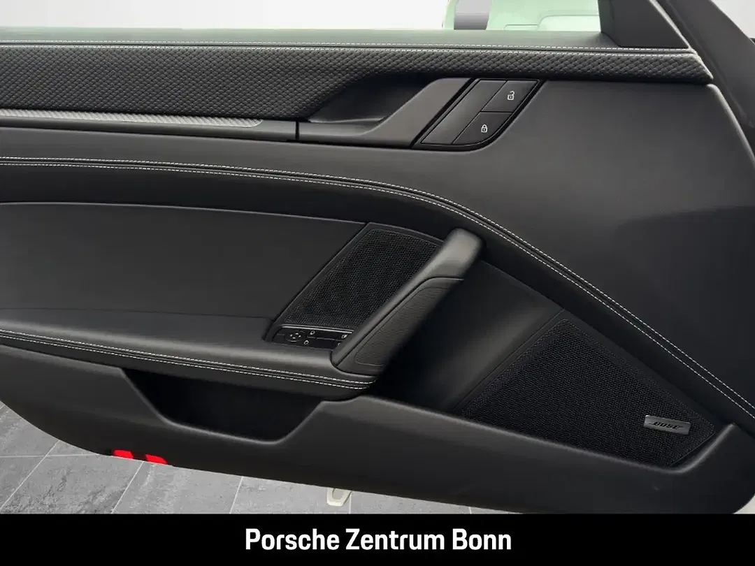 Porsche 992 - Thumbnail 12