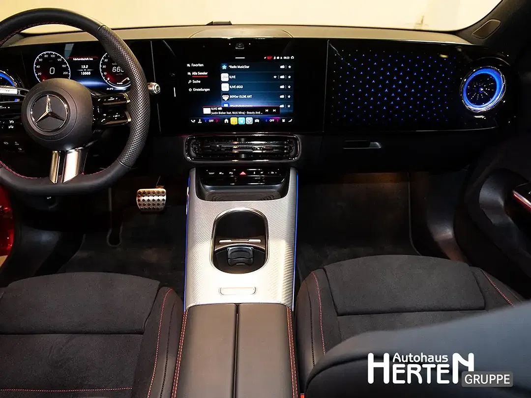 Mercedes-Benz CLA 250 - Thumbnail 10