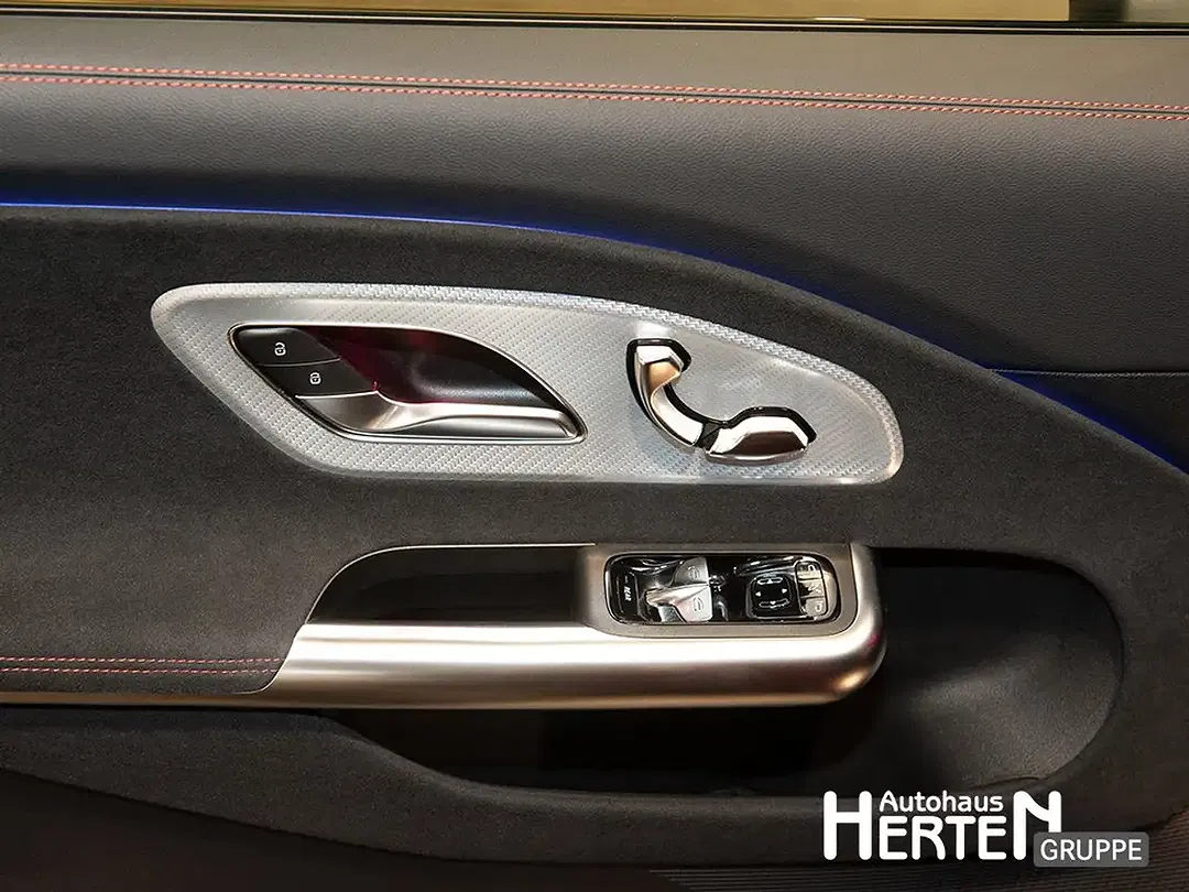Mercedes-Benz CLA 250 - Thumbnail 9