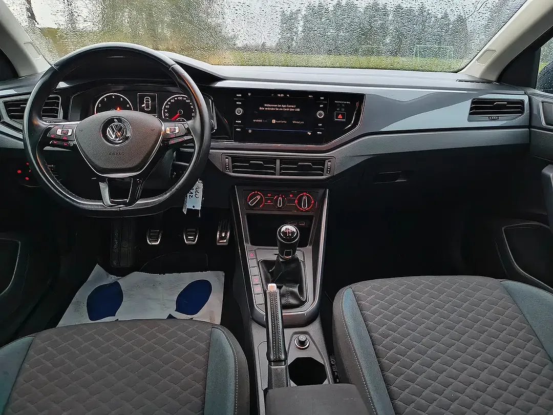 Volkswagen Polo - Thumbnail 9