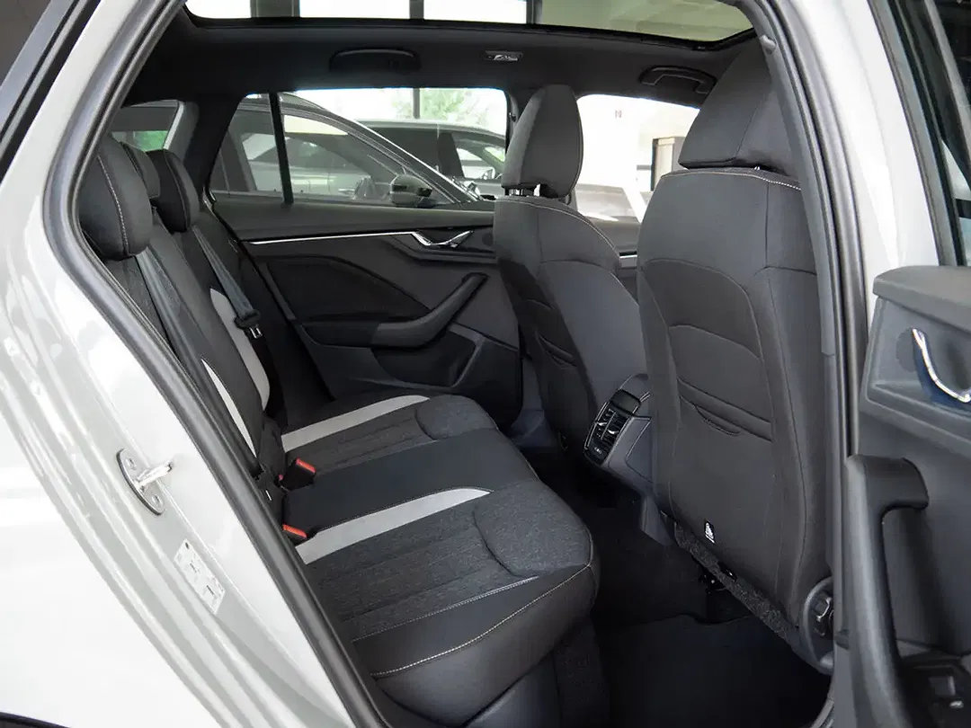 Skoda Scala - Thumbnail 4