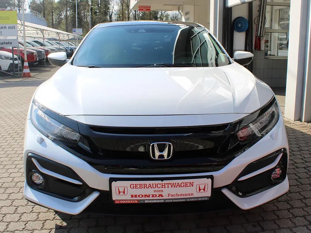 Honda Civic - Thumbnail 2