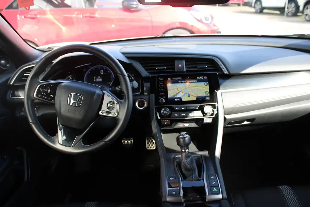 Honda Civic - Thumbnail 7