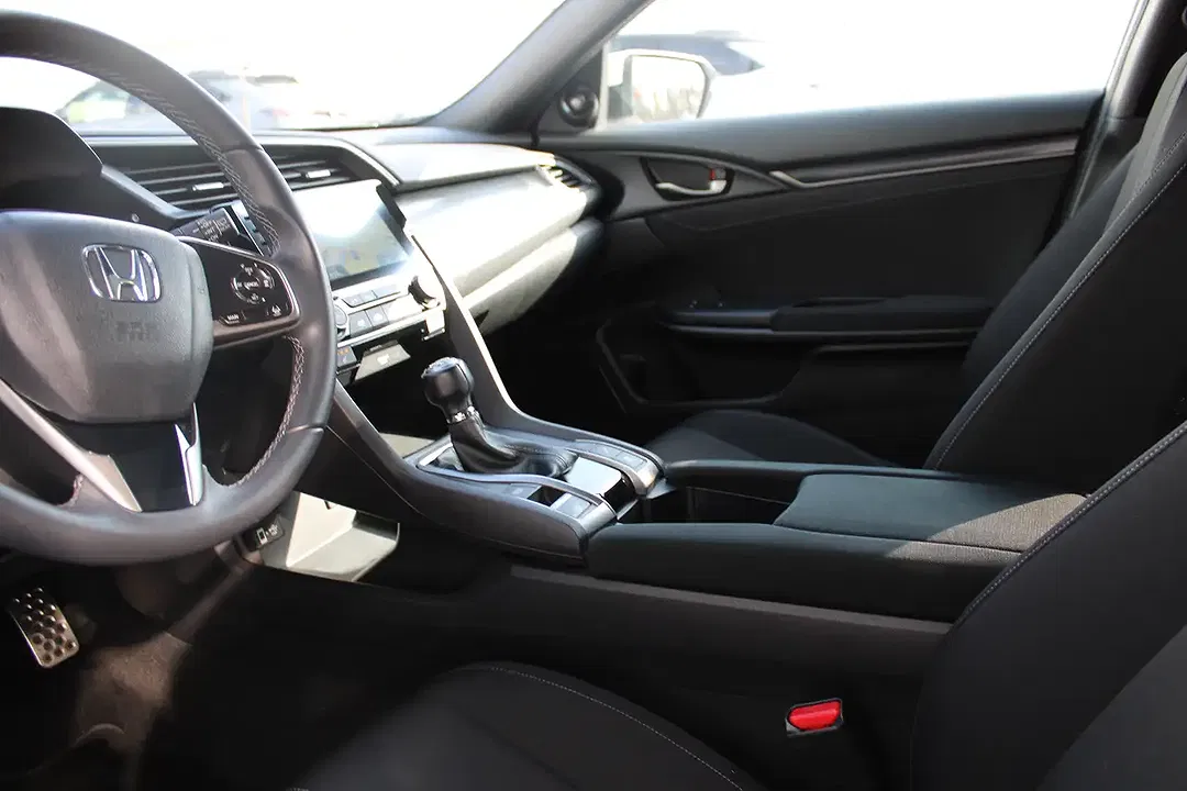 Honda Civic - Thumbnail 9