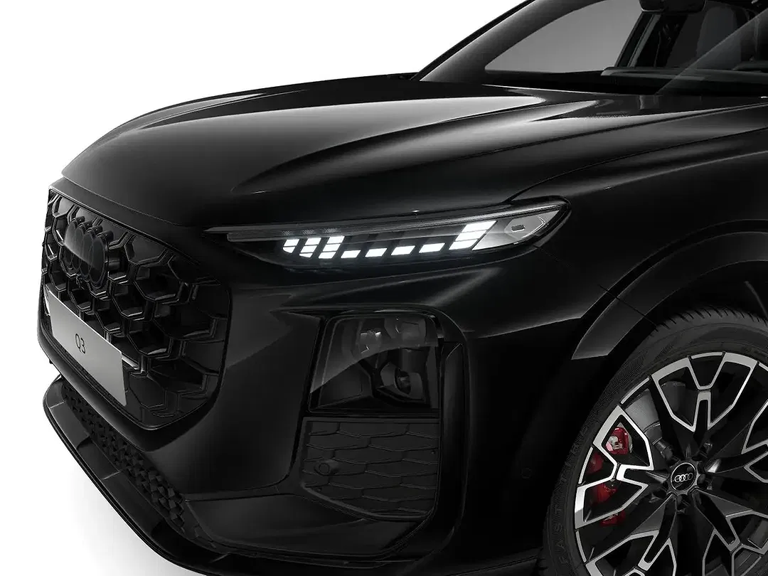 Audi Q3 - Thumbnail 3