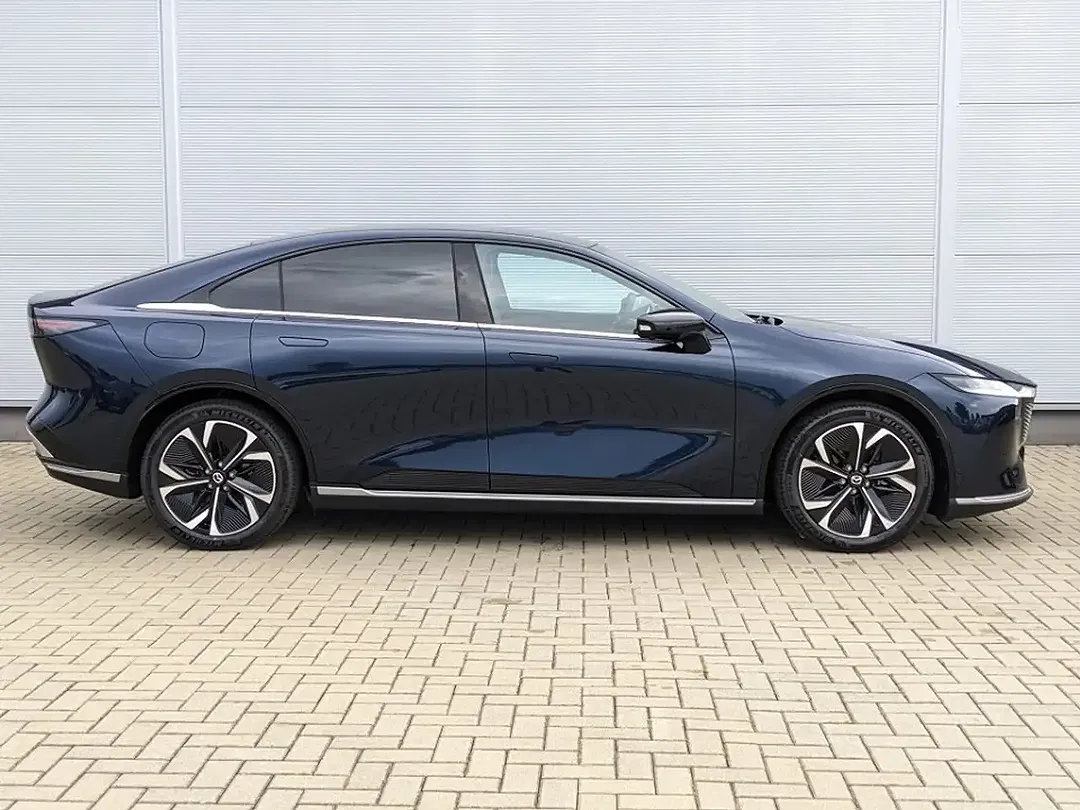 Mazda 6e - Thumbnail 5