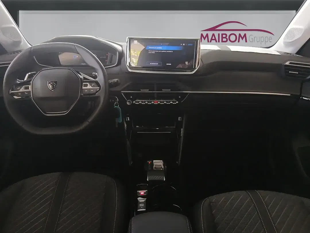 Peugeot 208 - Thumbnail 14