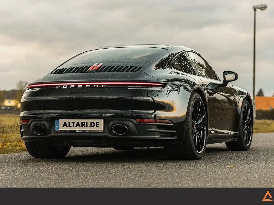 Porsche 992 - Thumbnail 10