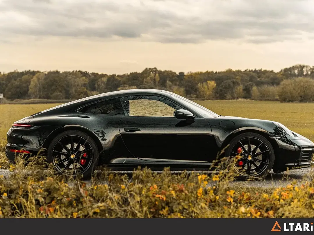 Porsche 992 - Thumbnail 7