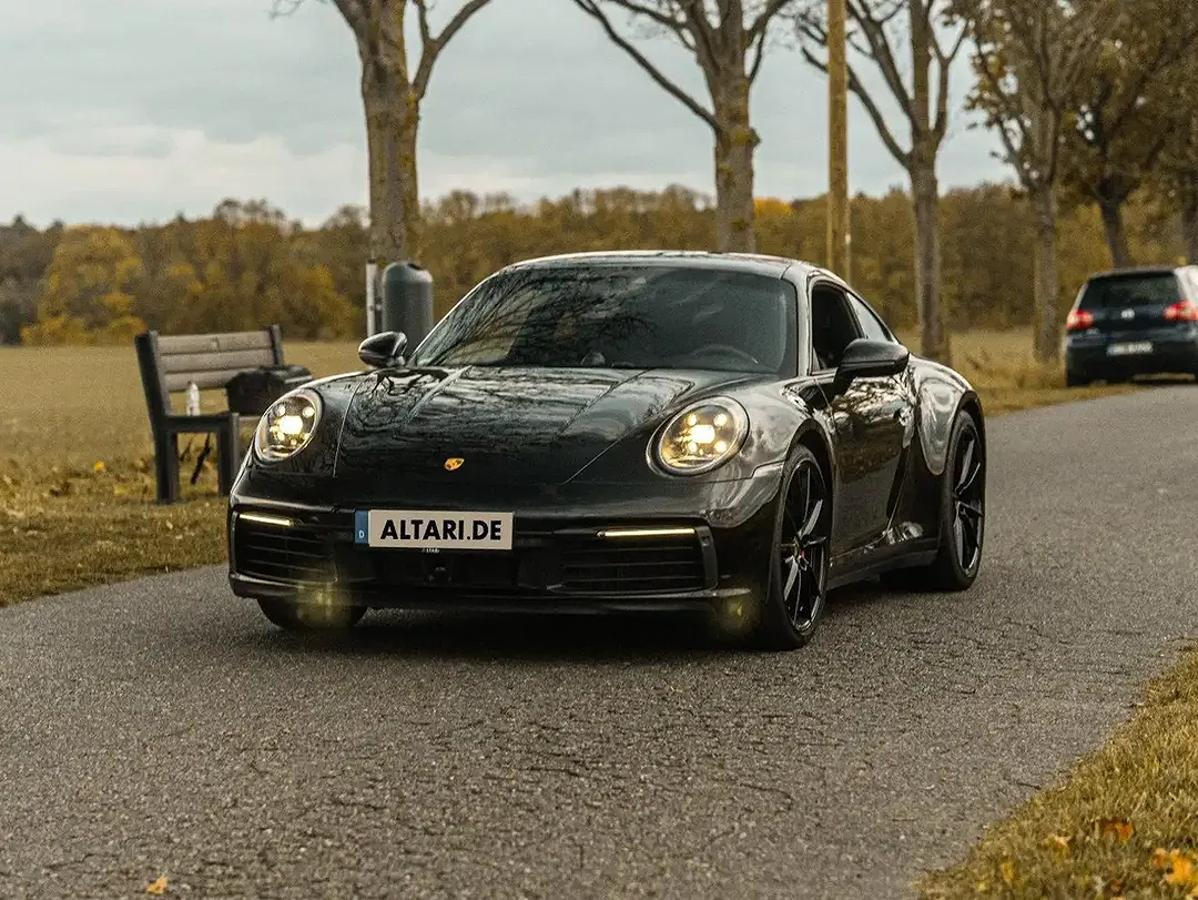 Porsche 992 - Thumbnail 9