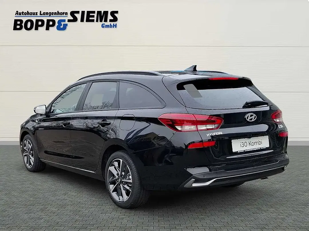 Hyundai i30 - Thumbnail 3