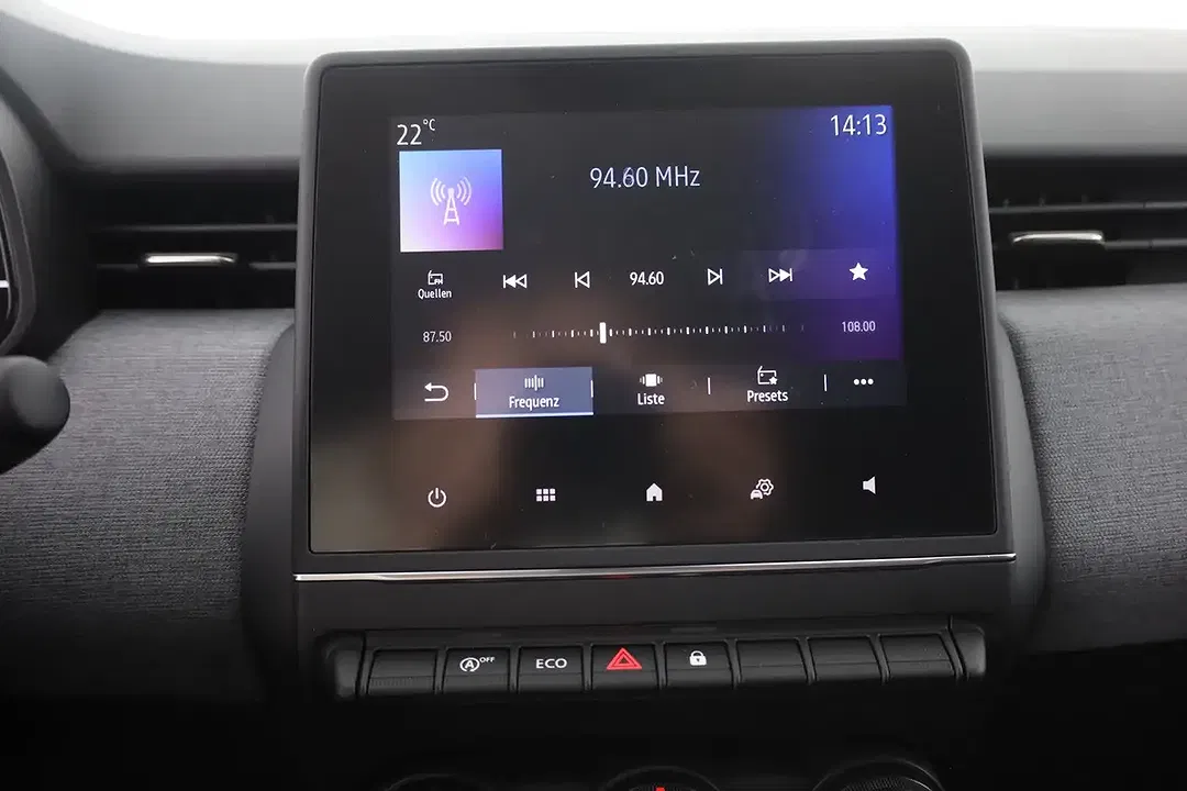 Renault Clio - Thumbnail 10