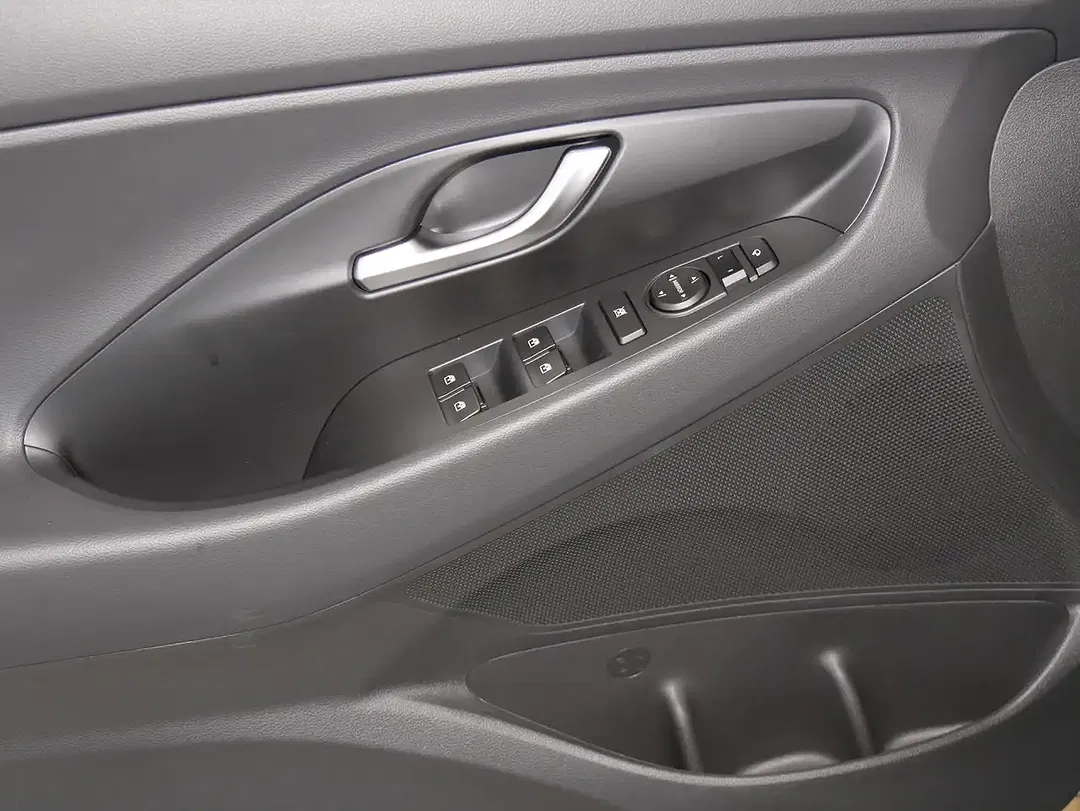 Hyundai i30 - Thumbnail 15