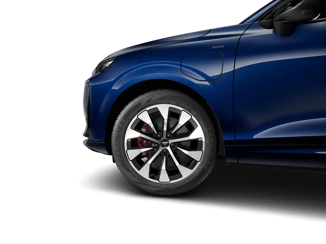 Audi Q3 - Thumbnail 3