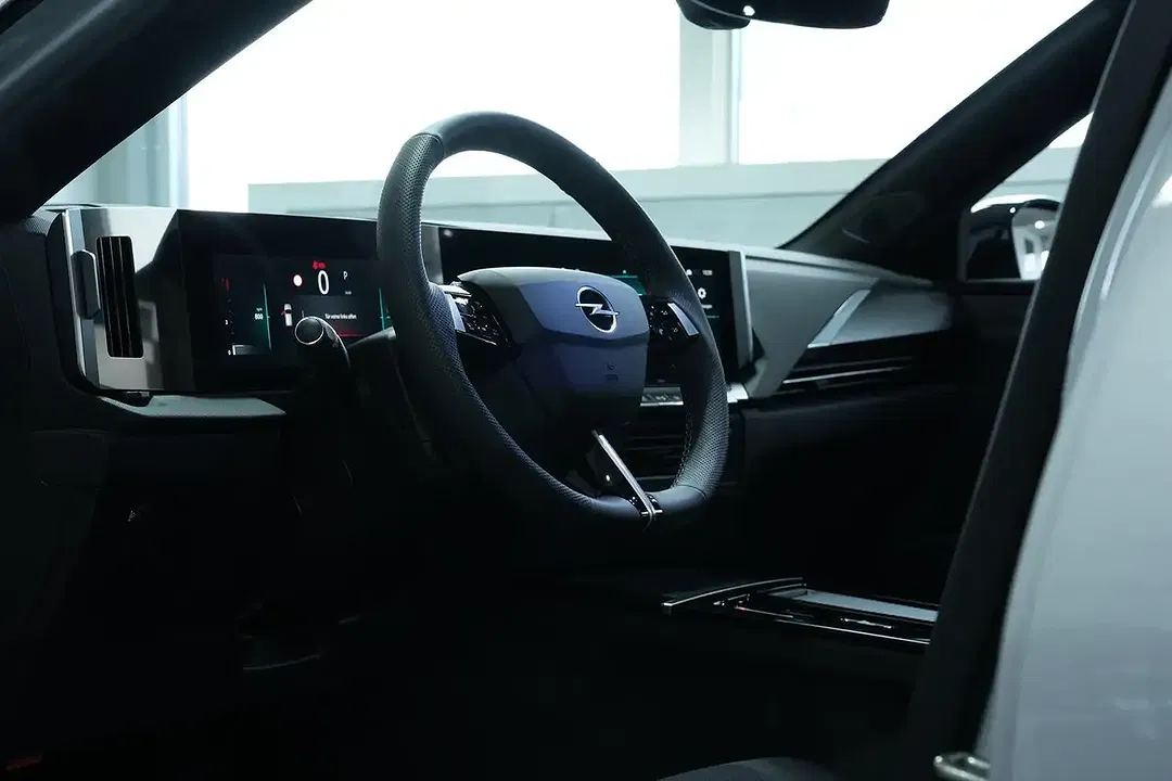 Opel Astra - Thumbnail 15