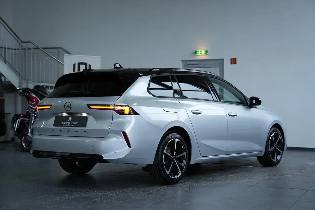 Opel Astra - Thumbnail 7