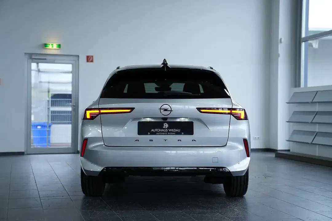 Opel Astra - Thumbnail 8