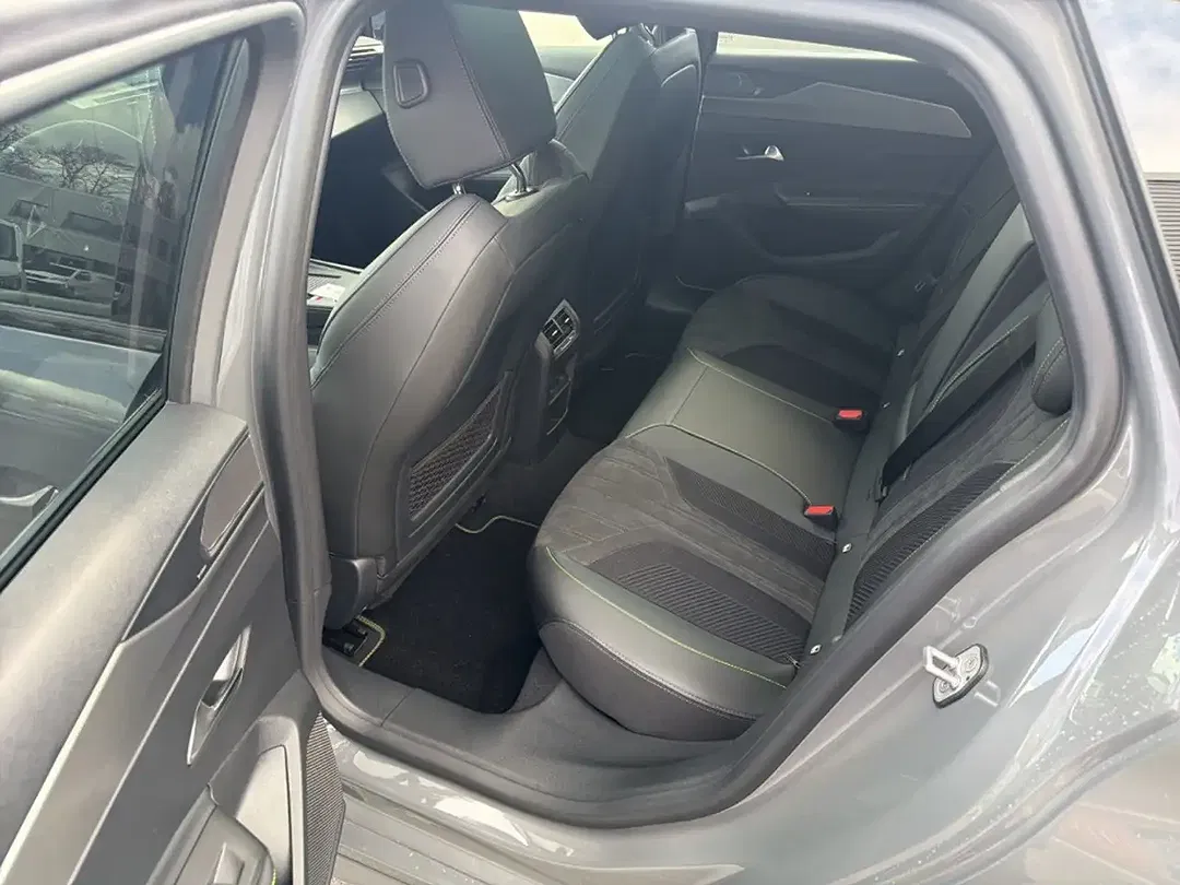 Peugeot 308 - Thumbnail 10