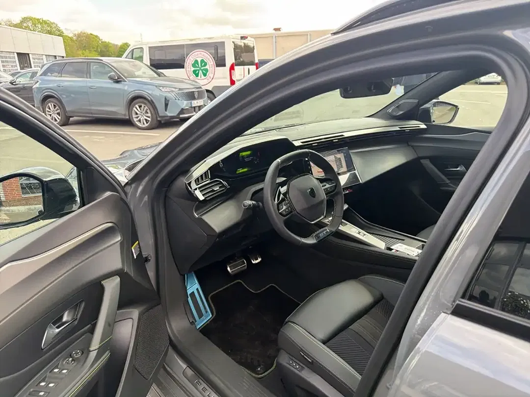Peugeot 308 - Thumbnail 9