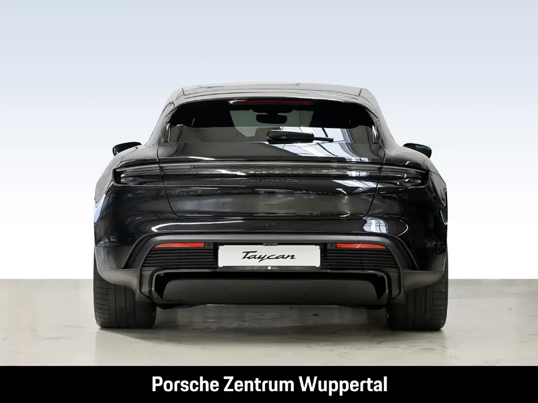 Porsche Taycan - Thumbnail 5