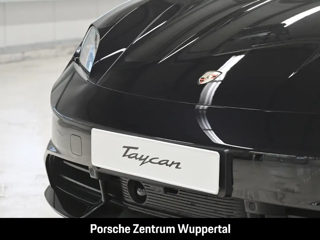 Porsche Taycan - Thumbnail 7