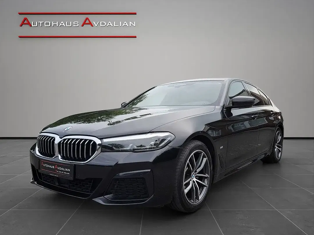 BMW 520 - Thumbnail 1
