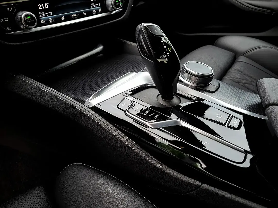 BMW 520 - Thumbnail 12