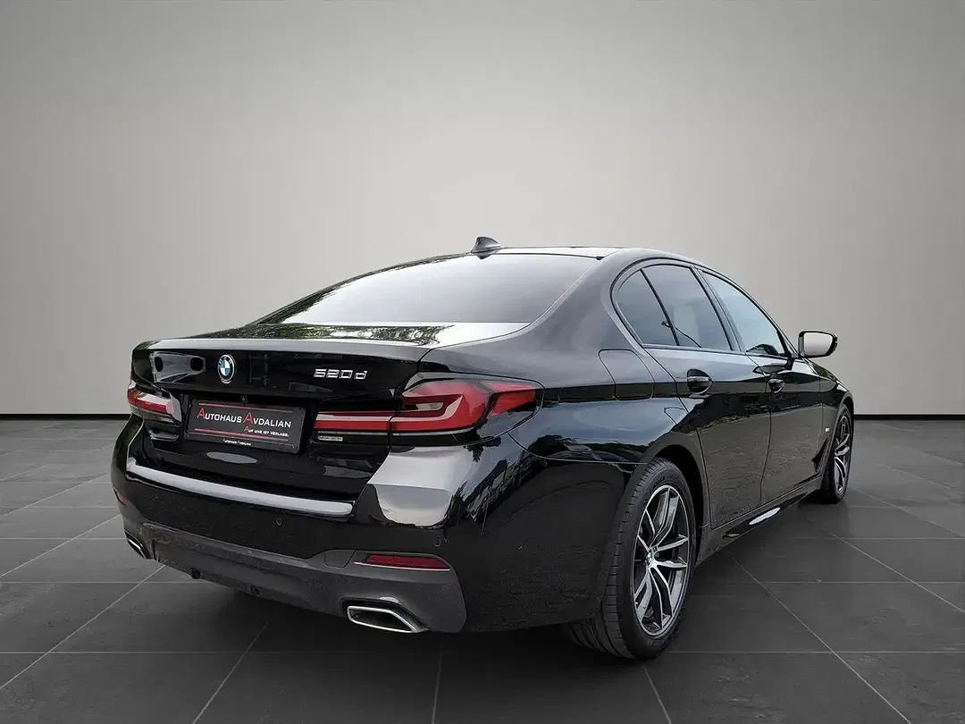 BMW 520 - Thumbnail 5