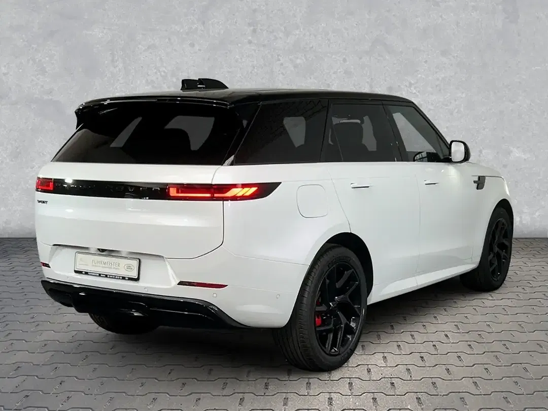 Land Rover Range Rover Sport - Thumbnail 2