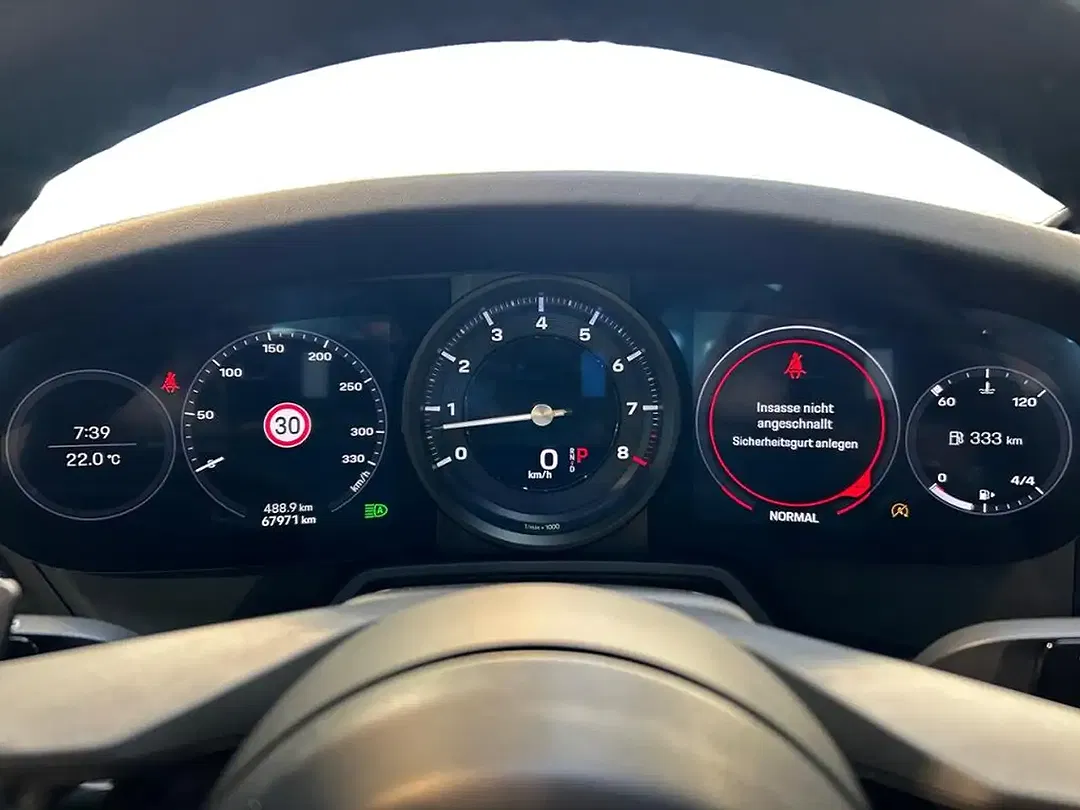 Porsche 911 - Thumbnail 12