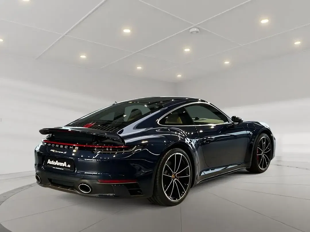 Porsche 911 - Thumbnail 2