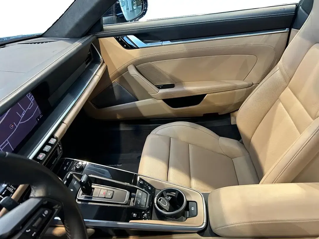 Porsche 911 - Thumbnail 7