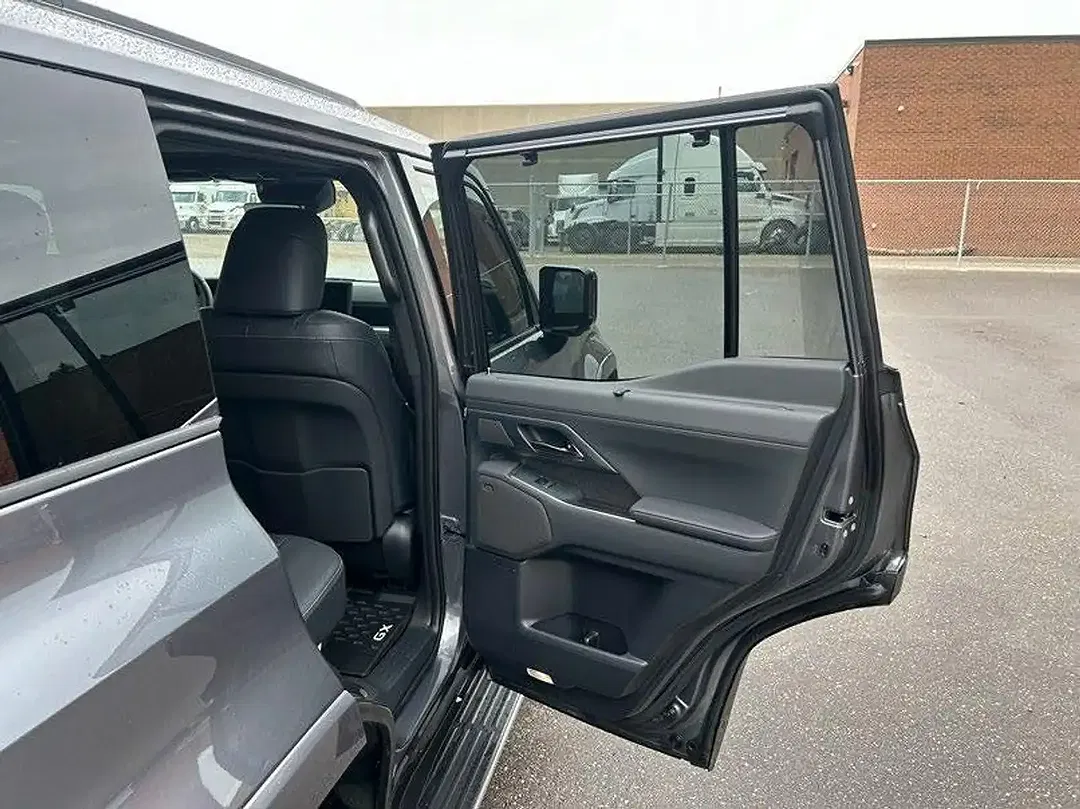 Lexus GX 550 - Thumbnail 7