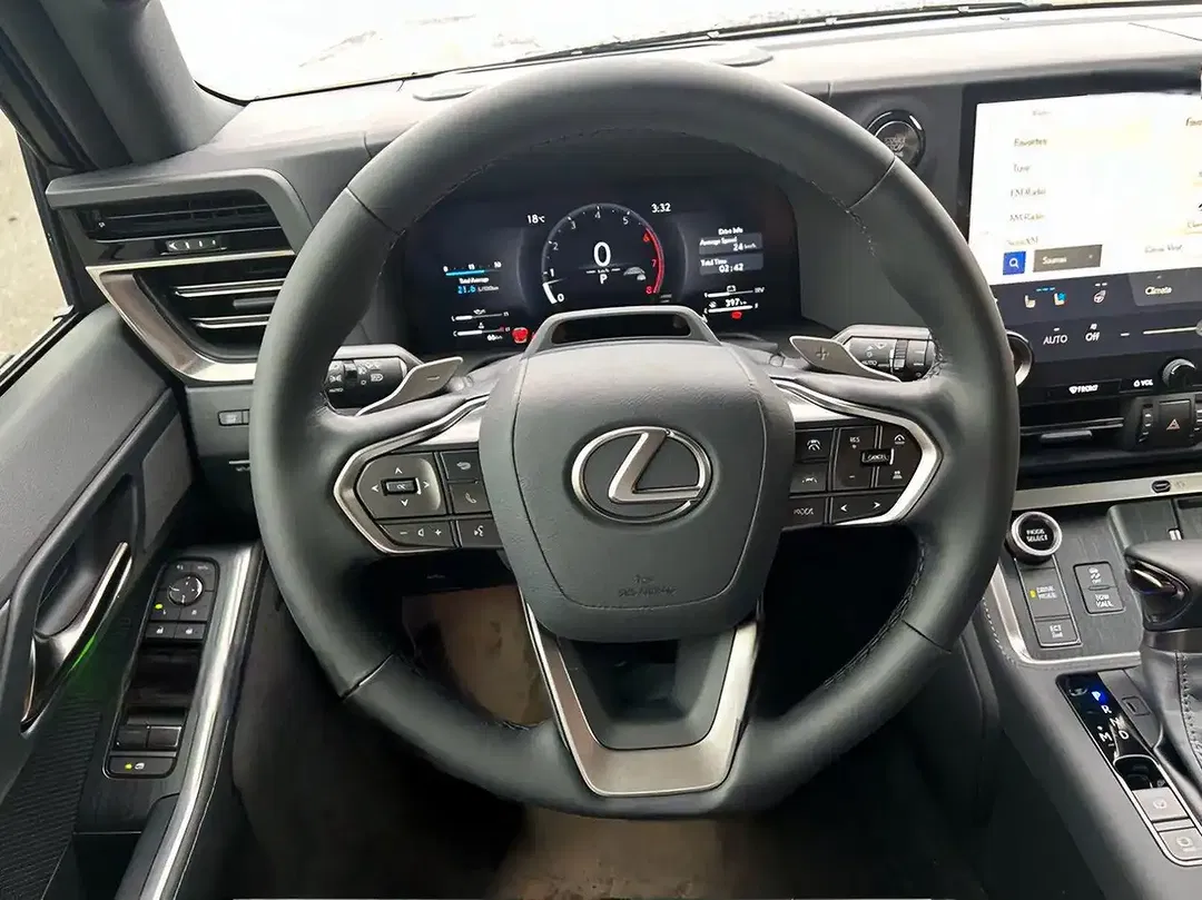 Lexus GX 550 - Thumbnail 8