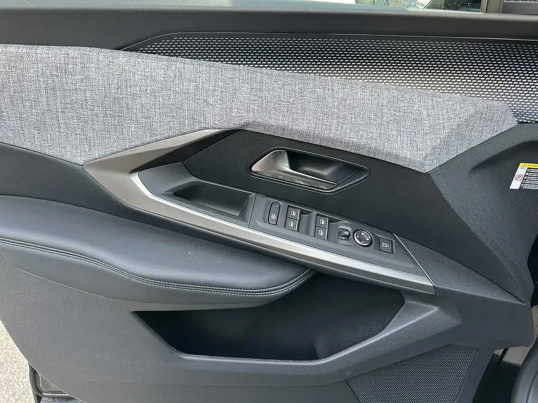 Peugeot 3008 - Thumbnail 10